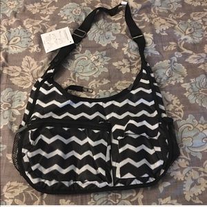 🐾SALE $20🐾NWT 31 Explorista Crossbody